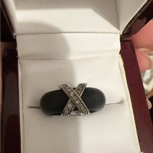 Elegant Black and Silver Women's Ring